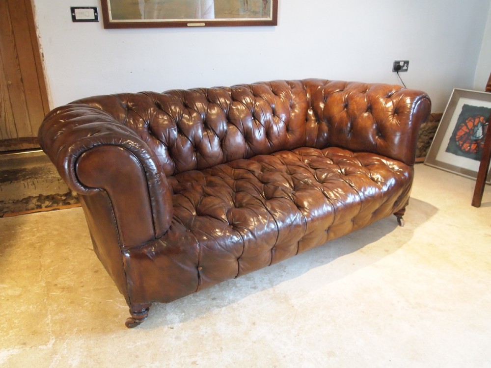 Sofa settee Stunning Victorian leather Chesterfield c1870 View XII