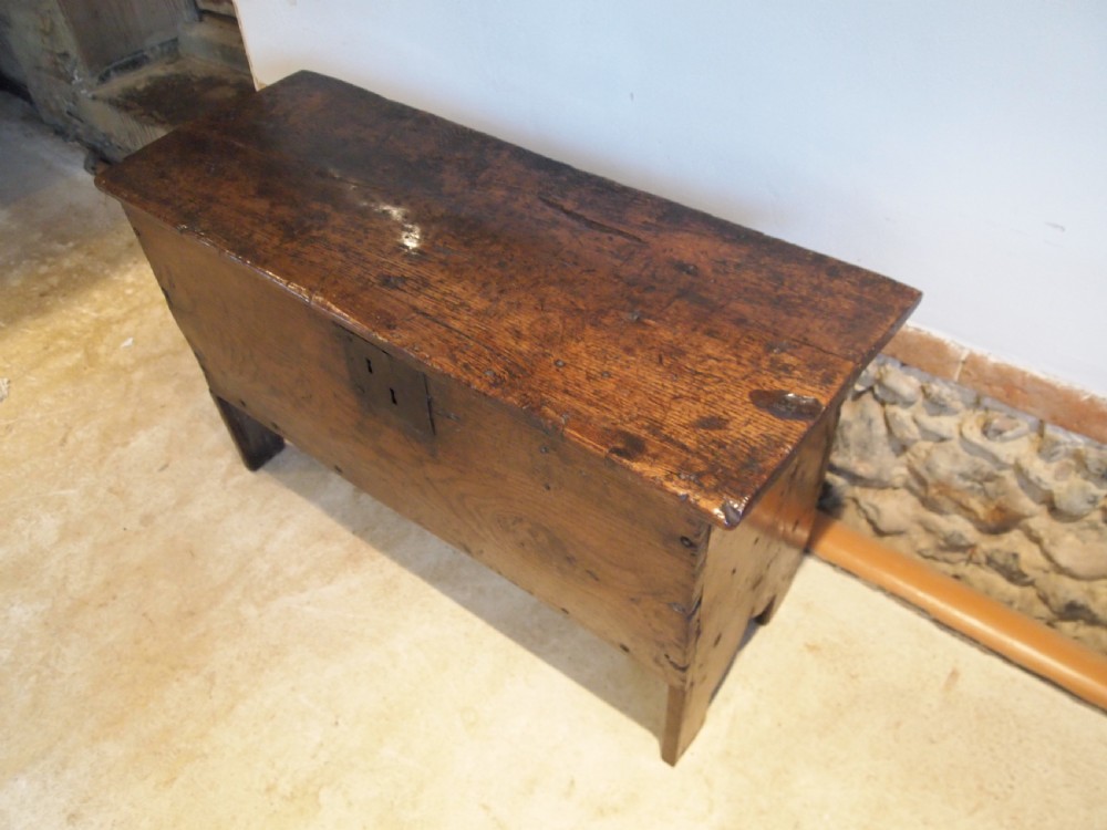 Coffer chest trunk Traditional six plank Elm Queen Anne c1700 View VII