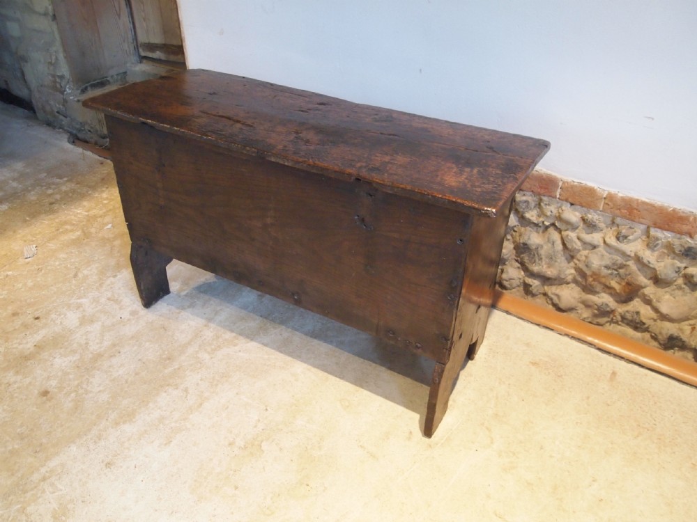 Coffer chest trunk Traditional six plank Elm Queen Anne c1700 View X