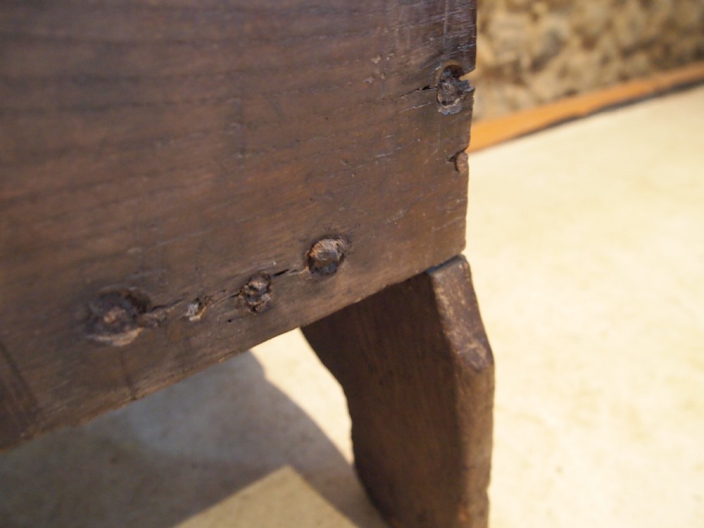 Coffer chest trunk Traditional six plank Elm Queen Anne c1700 View XII