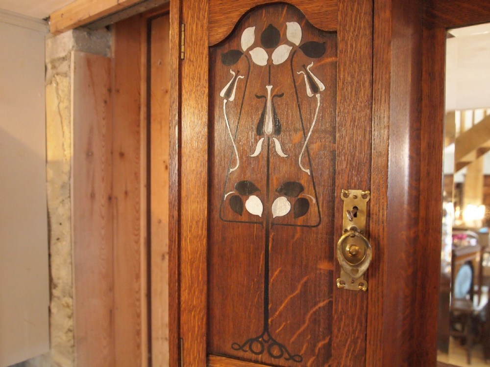 Dresser Sideboard Arts and Crafts Oak stunning c1900 View II