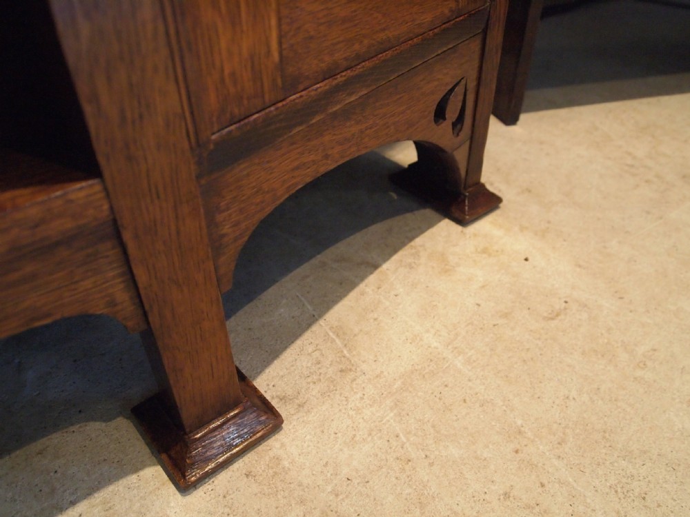 Dresser Sideboard Arts and Crafts Oak stunning c1900 View IX