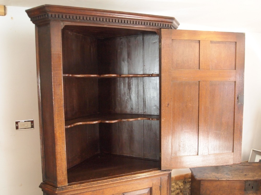 Cupboard corner George III Oak c1770 View V