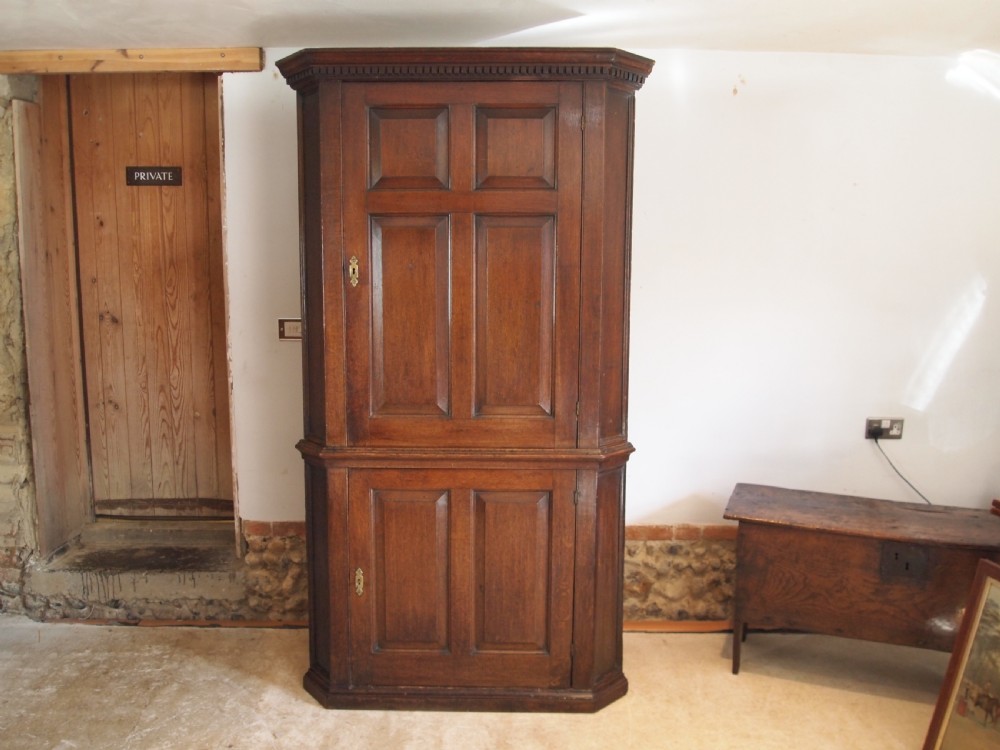 Cupboard corner George III Oak c1770 View VII