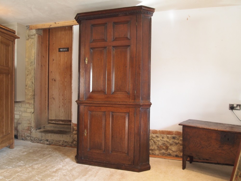Cupboard corner George III Oak c1770 View XI