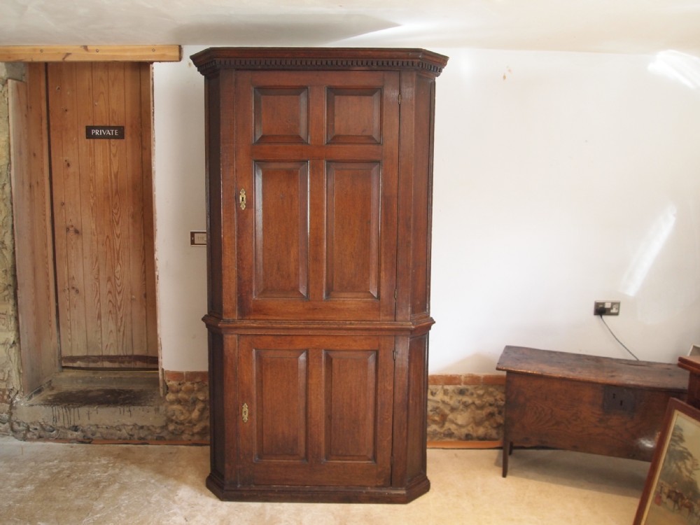 Cupboard corner George III Oak c1770 View XII