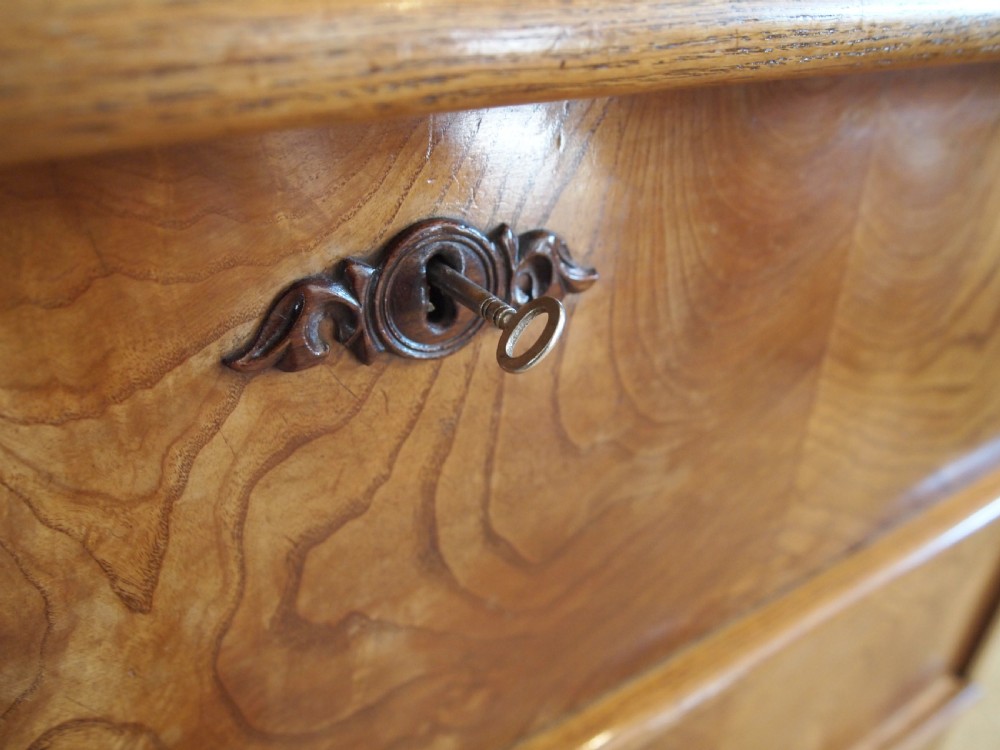 Chest of drawers French Victorian period figured Elm stunning c1880 View V
