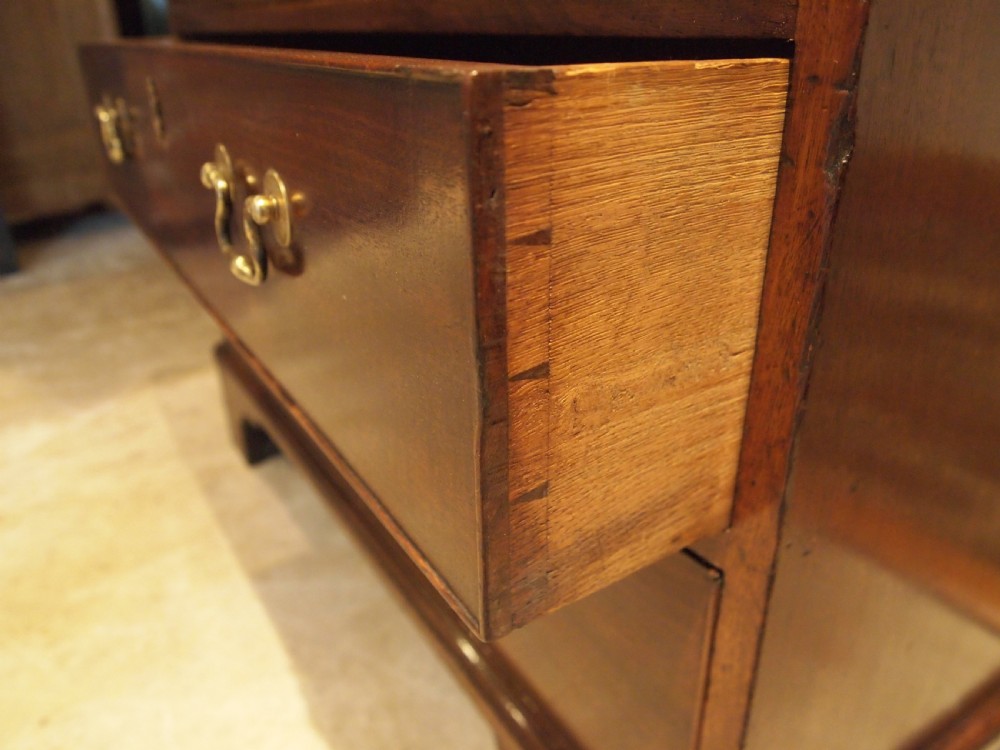 Chest of drawers small George III Mahogany 33