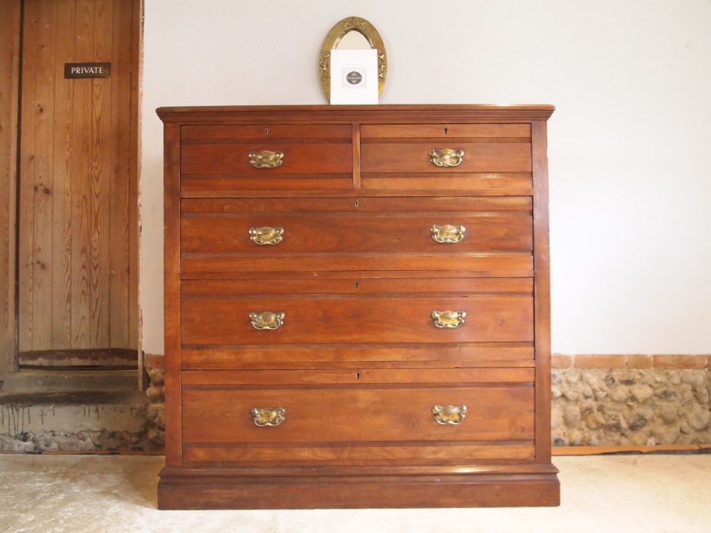 Chest of drawers Arts and Crafts Edwardian Walnut and Ash c1900
