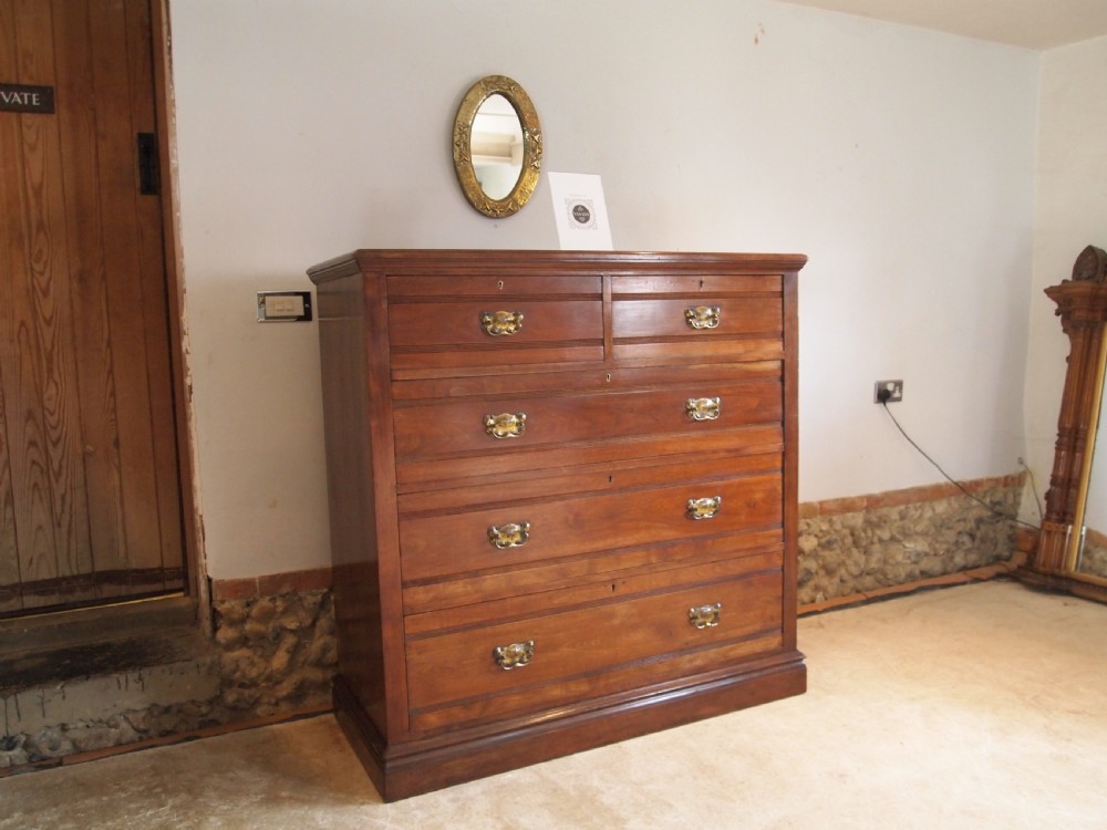 Chest of drawers Arts and Crafts Edwardian Walnut and Ash c1900 View V