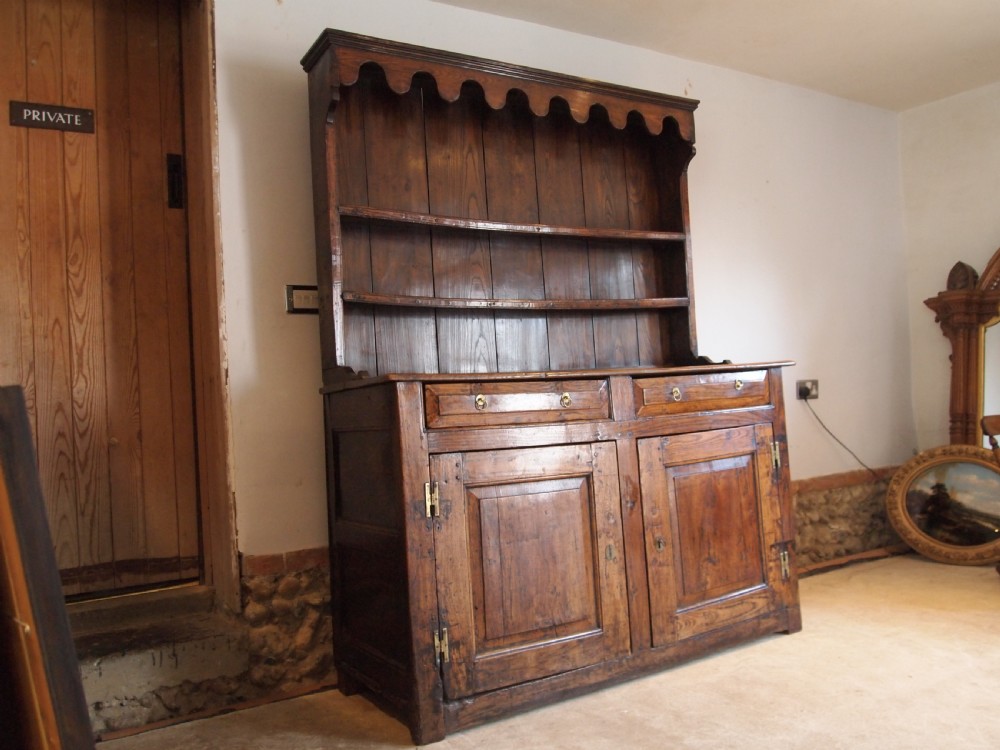 Dresser Welsh Elm George I c1720 View VI