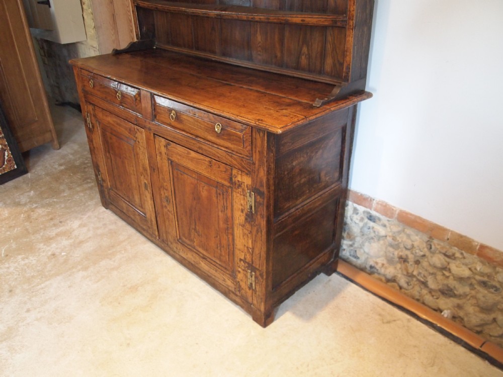 Dresser Welsh Elm George I c1720 View VII