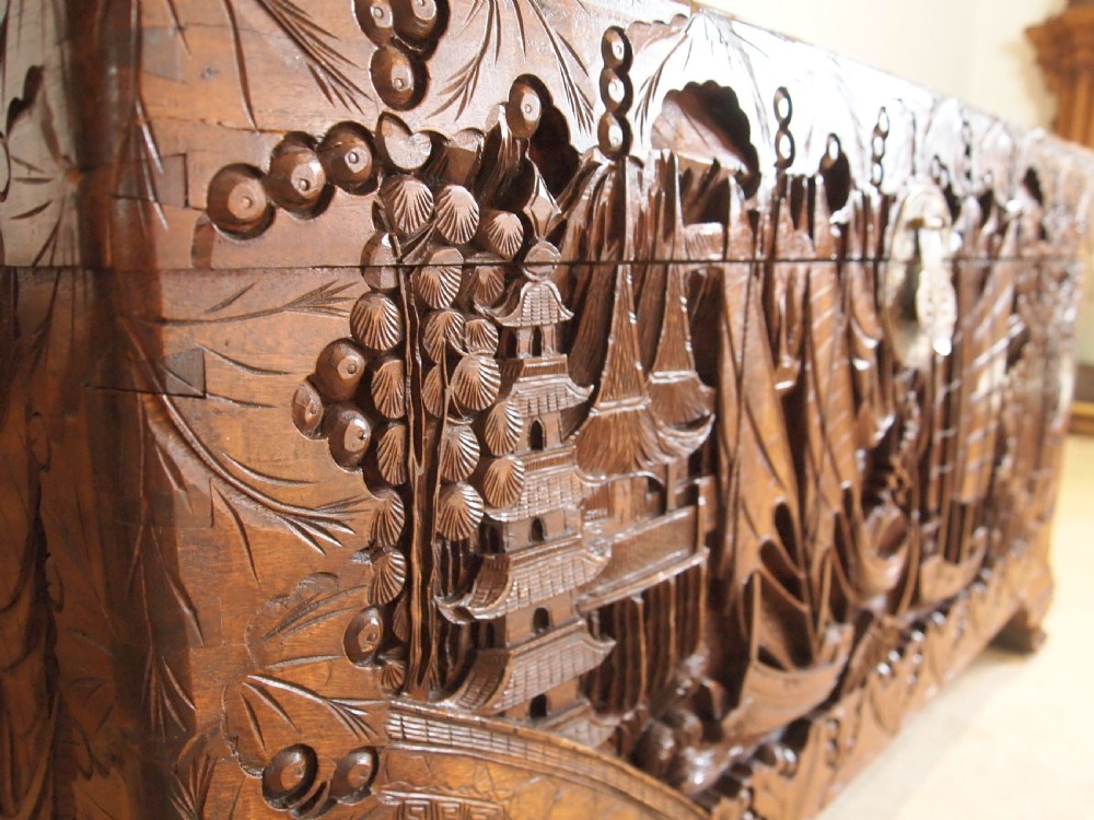 Chest trunk Coffer Chinese Camphor wood c1910 View III