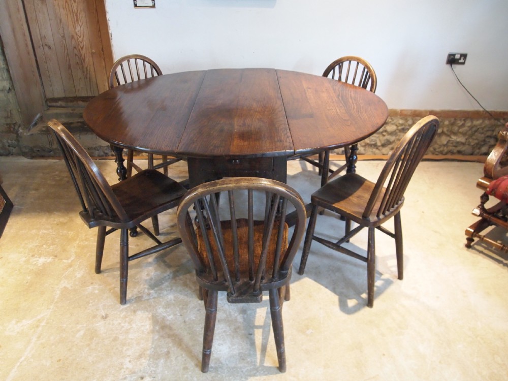 Table Queen Anne Oak gate leg dining table c1700 View IX