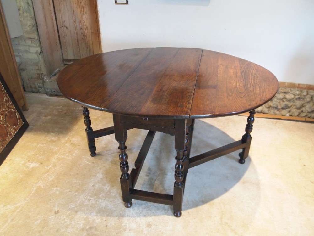 Table Queen Anne Oak gate leg dining table c1700 View XIV