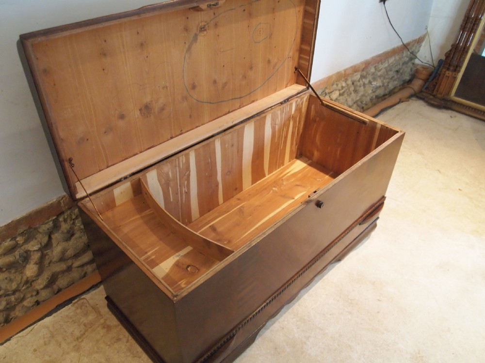 Coffer chest trunk Art Deco Cedar wood c1930 View IV