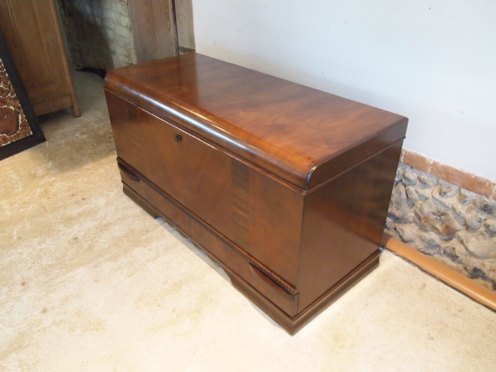 Coffer chest trunk Art Deco Cedar wood c1930 View V