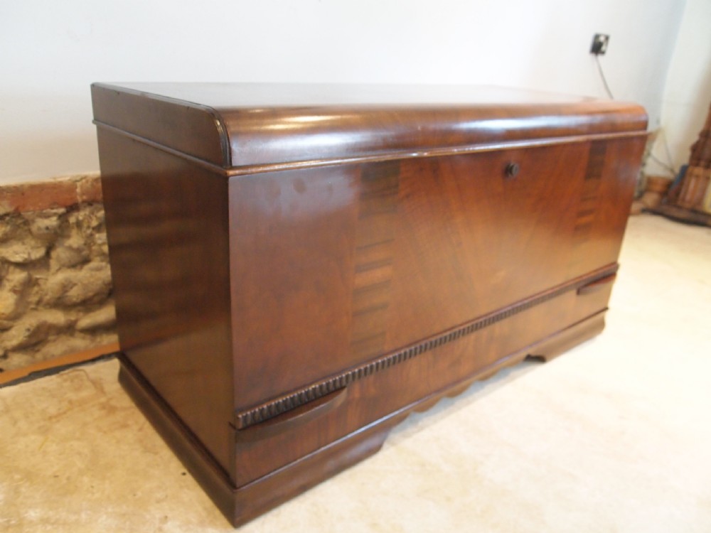 Coffer chest trunk Art Deco Cedar wood c1930 View VII