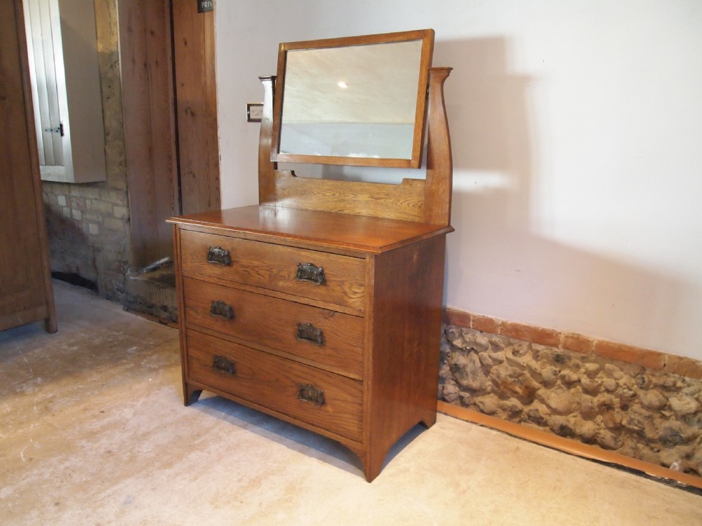 Dressing chest of drawers Arts and Crafts Oak Robson and Sons c1900 View IV