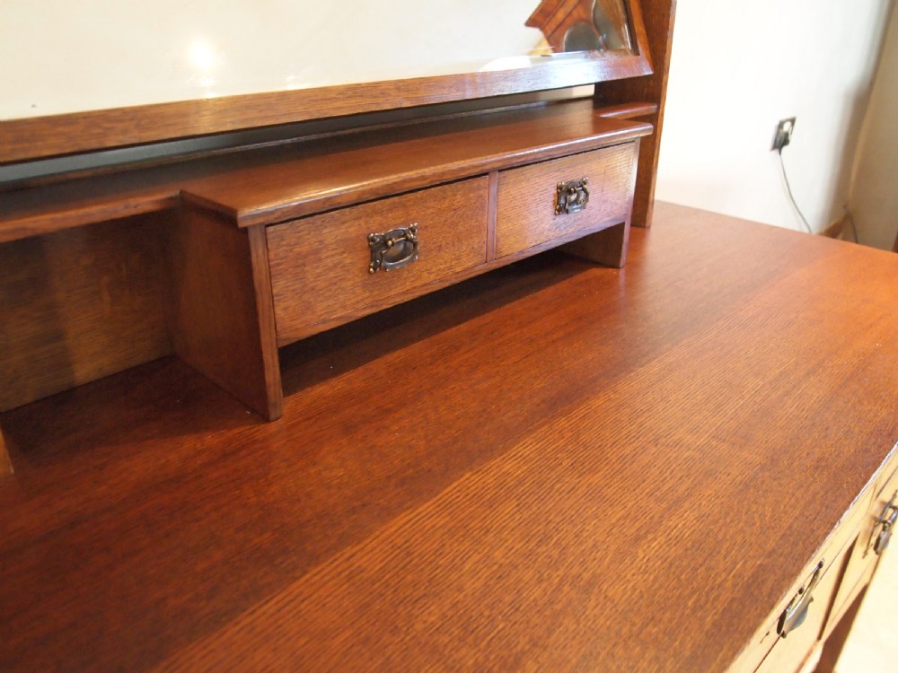 Dressing chest of drawers Arts & Crafts Oak c1900 View V