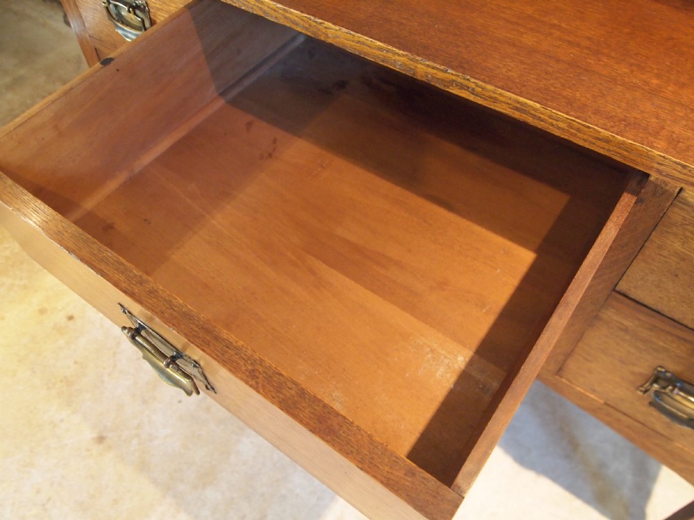 Dressing chest of drawers Arts & Crafts Oak c1900 View VII