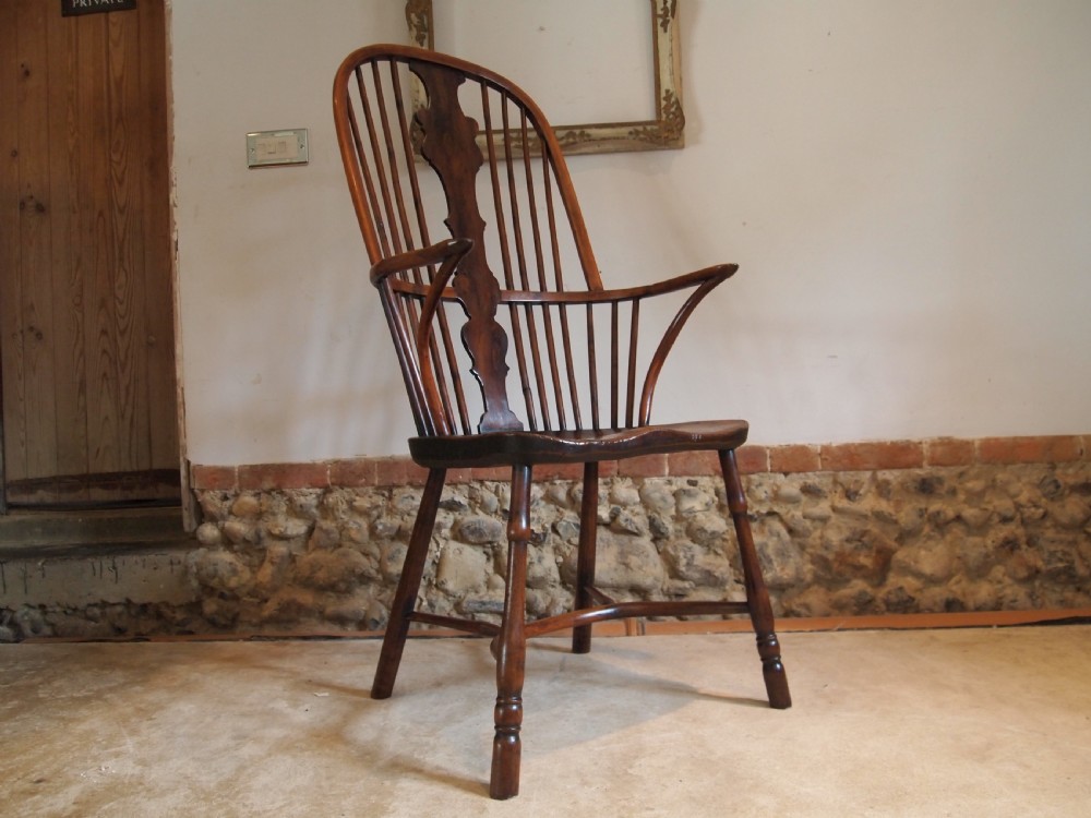 Chair rare Windsor provincial George III Yew and Elm c1790