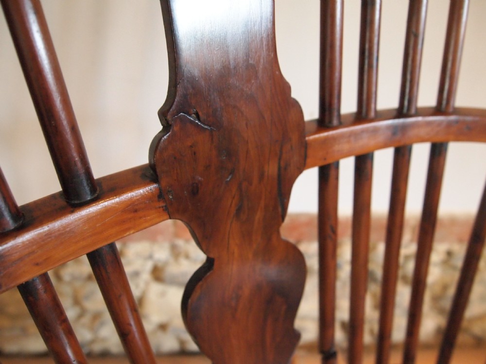 Chair rare Windsor provincial George III Yew and Elm c1790 View V