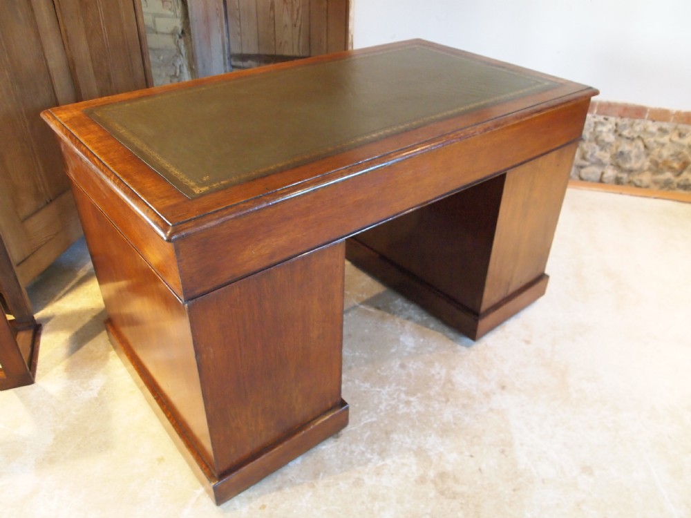 Desk Victorian Oak 3 part pedestal c1880 View V