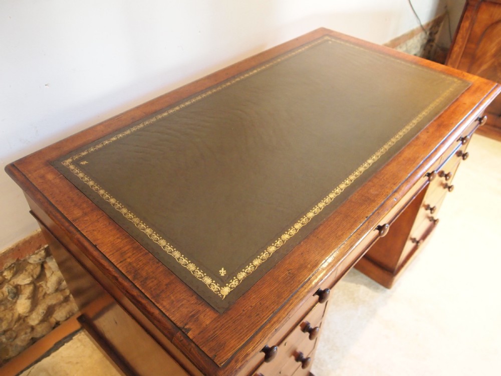 Desk Victorian Oak 3 part pedestal c1880 View IX