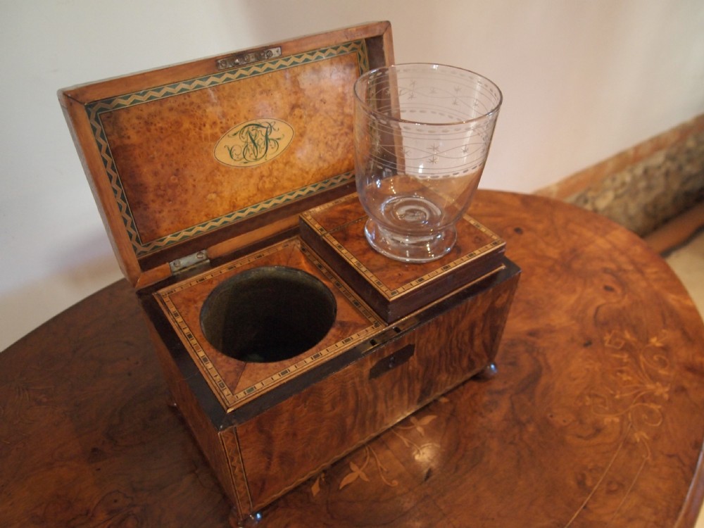 Tea Caddy Very fine and rare Burr Elm original bowl George IV c1825 View VIII