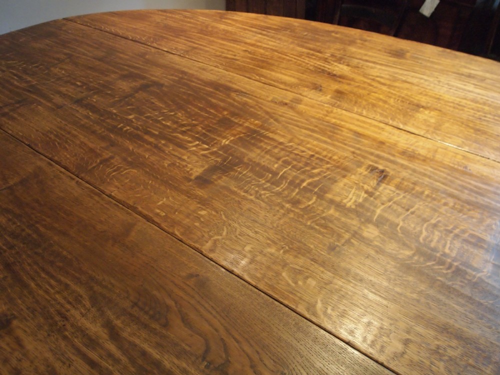 Table large wake hunt dining table Oak seats 10-12 c1920 View V