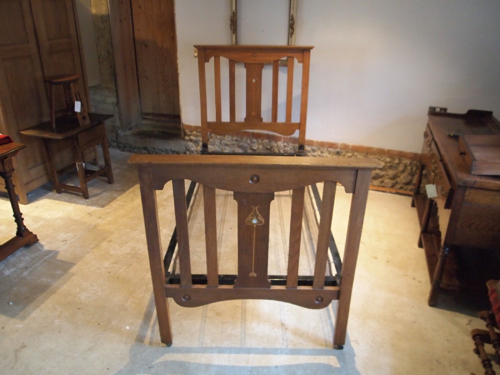 Bed single stunning Arts and Crafts Oak c1900 View II