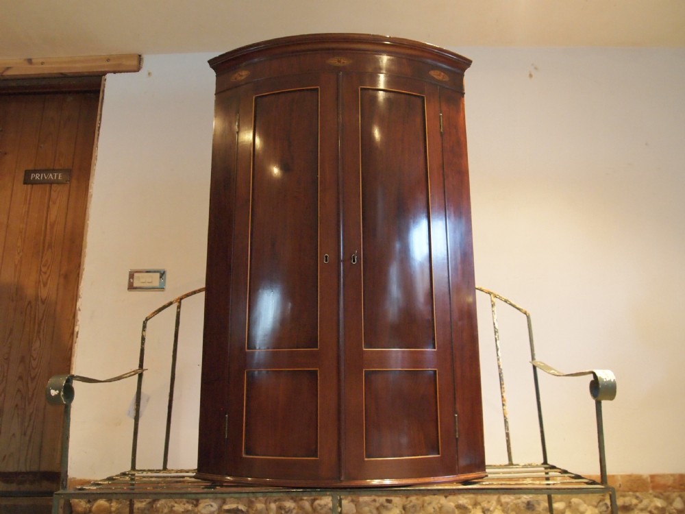 Cupboard Cabinet corner fine George III Mahogany c1780