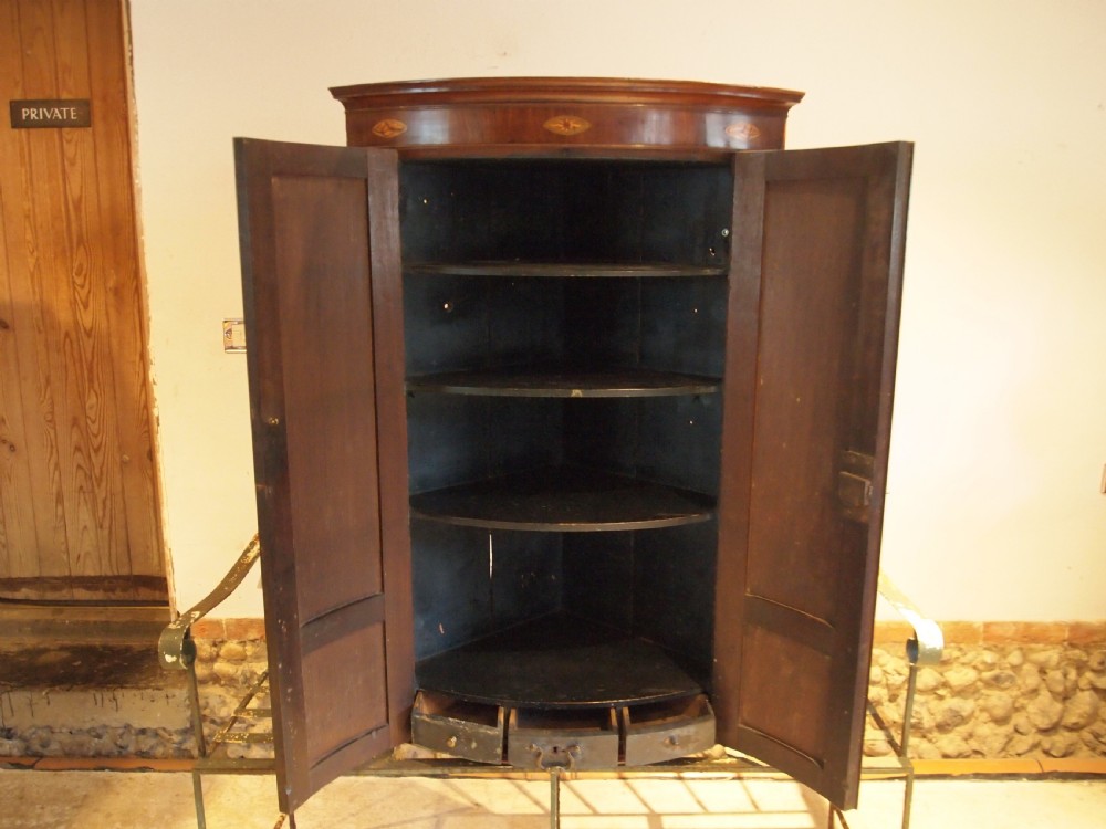 Cupboard Cabinet corner fine George III Mahogany c1780 View V