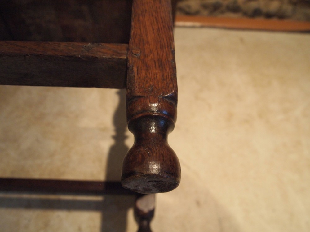 Table low boy stunning Queen Anne Oak side hall lamp console c1700 View VI
