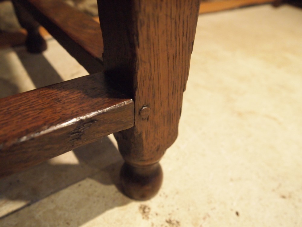 Table low boy stunning Queen Anne Oak side hall lamp console c1700 View X