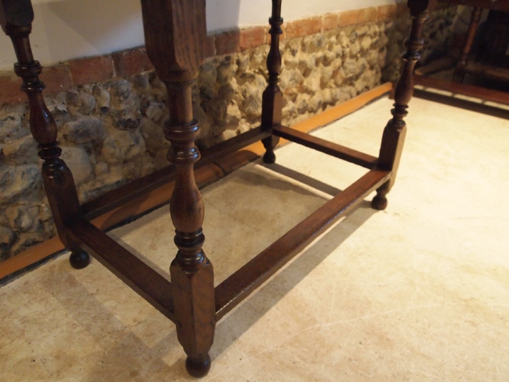 Table low boy stunning Queen Anne Oak side hall lamp console c1700 View XI