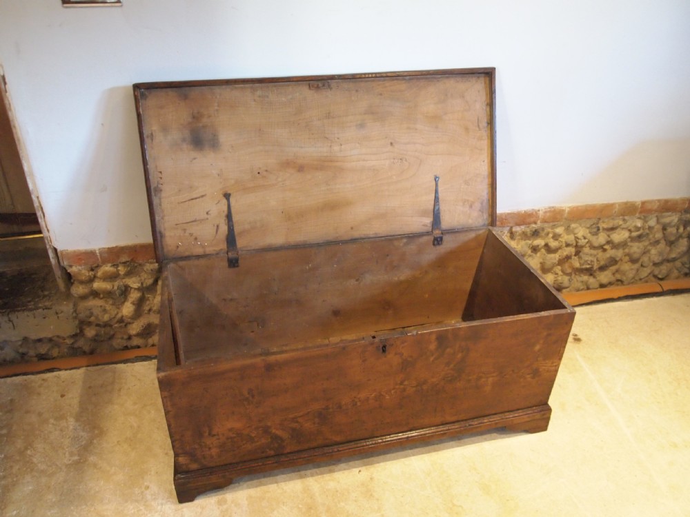 Chest Trunk Coffer Elm Stunning George III c1790 View III