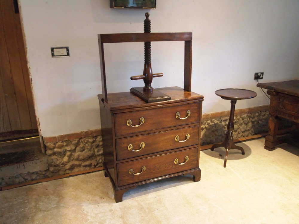 Rare Chest of drawers linen press Elm George III small c1780 View IX