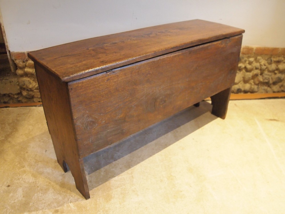 Coffer trunk chest blanket box six plank Elm c1720 View V