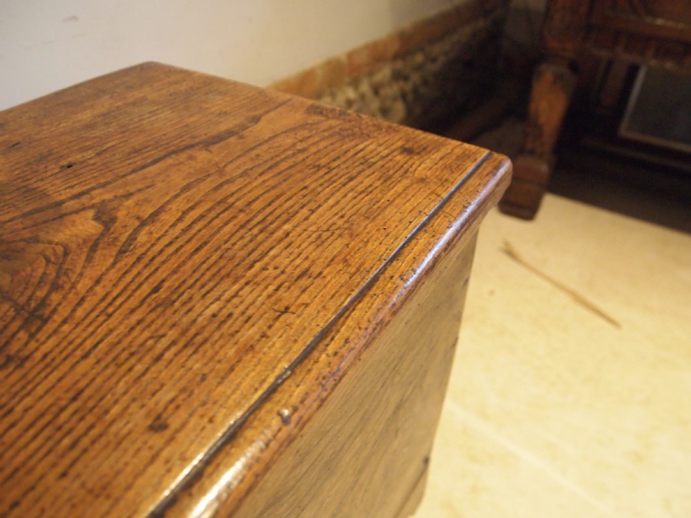 Coffer trunk chest blanket box six plank Elm c1720 View XIII