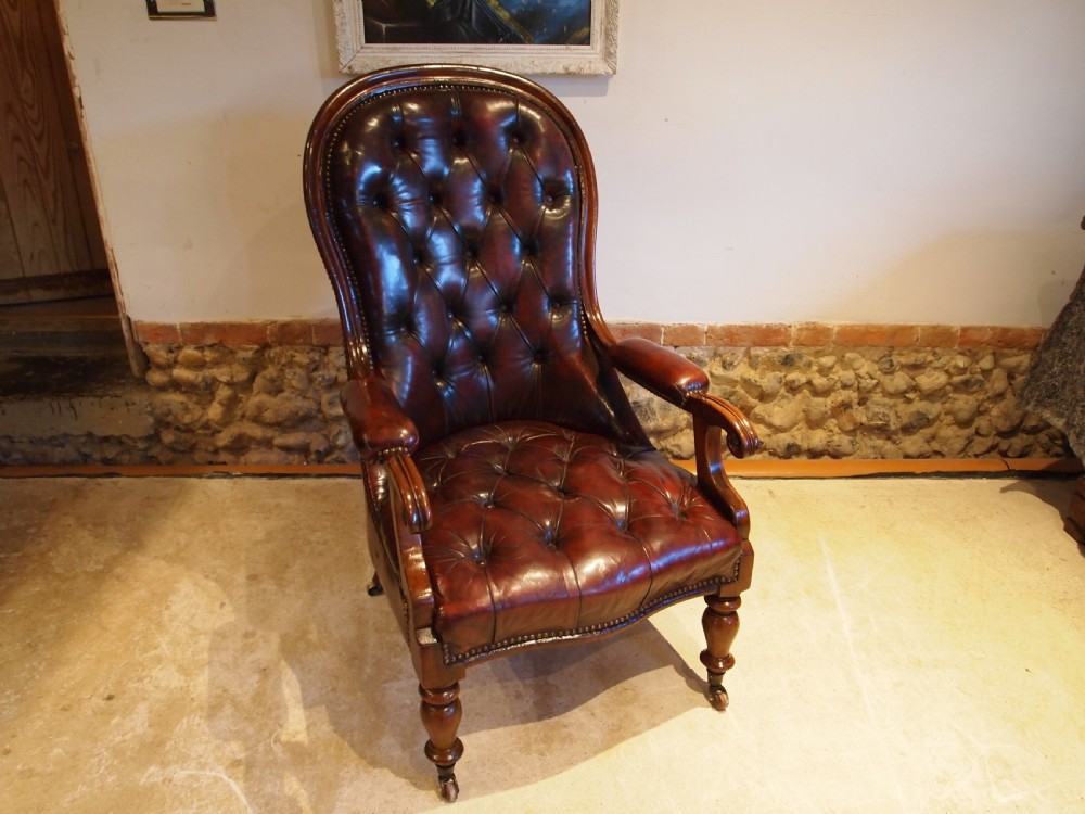 Chair stunning Victorian Walnut & leather armchair c1870