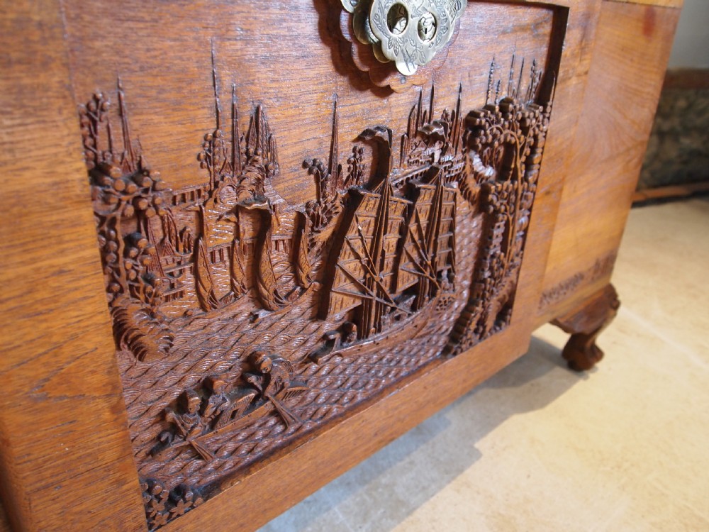 Chest trunk Coffer Outstanding Chinese Camphor wood c1920 View II