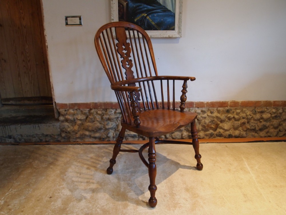 Chair Victorian Elm and Yew Windsor armchair c1840 View XVI