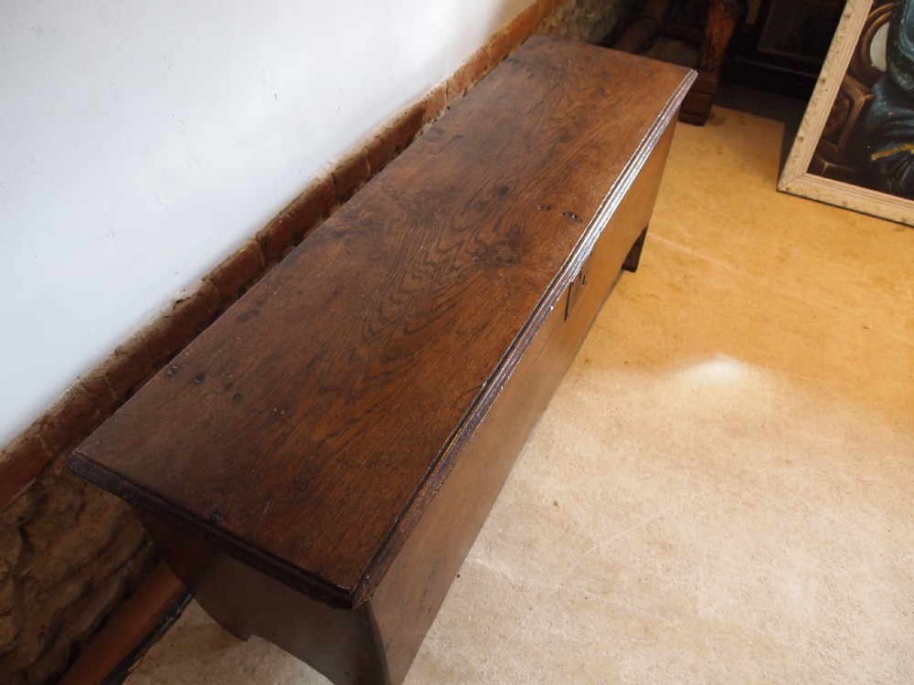 Coffer chest trunk six plank Queen Anne Oak c1700 View V