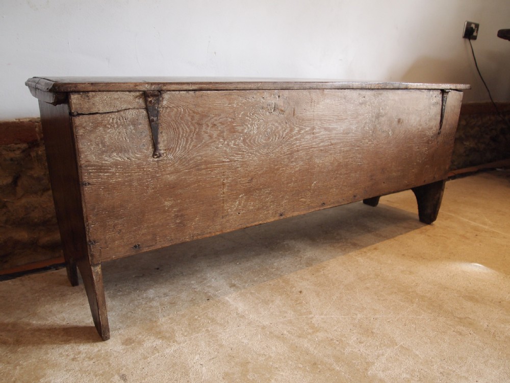 Coffer chest trunk six plank Queen Anne Oak c1700 View VII
