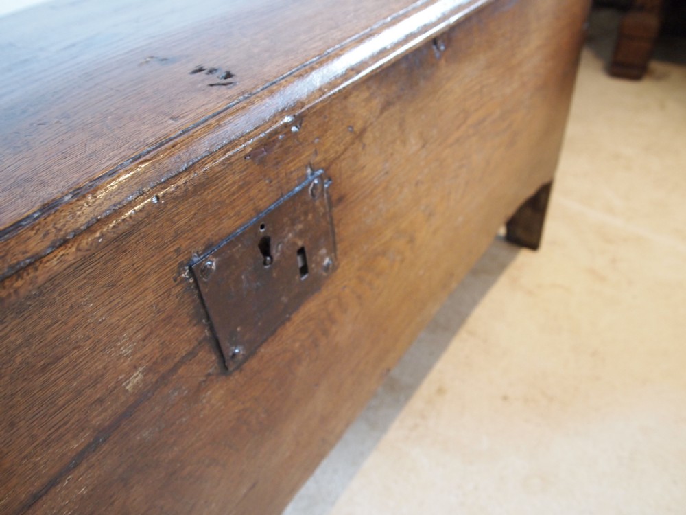 Coffer chest trunk six plank Queen Anne Oak c1700 View X