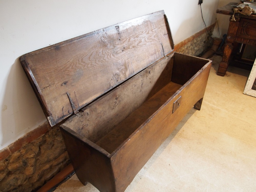 Coffer chest trunk six plank Queen Anne Oak c1700 View XII