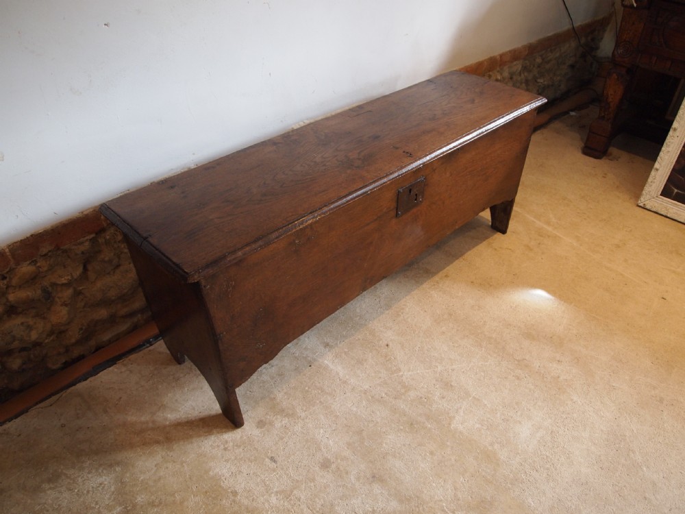 Coffer chest trunk six plank Queen Anne Oak c1700 View XV