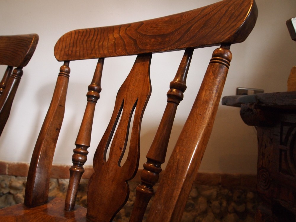Chairs rare set of four Victorian fiddle back Windsor Ash and Elm c1870 View X